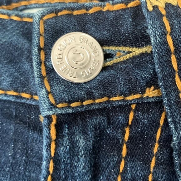 True Religion Women's Blue Flare Leg Cut Off at Bottom Jeans Size 28 - Picture 9 of 13